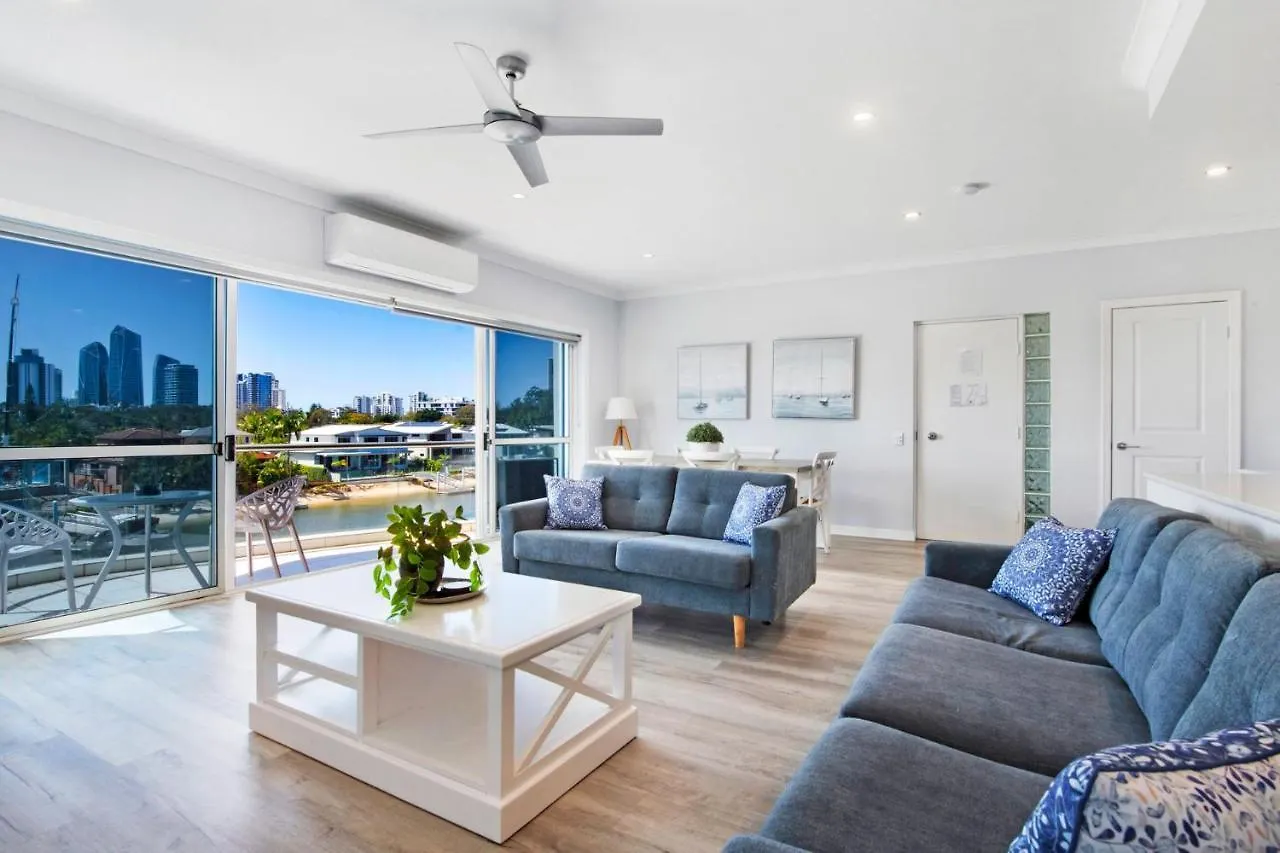 3Br Broadbeach Lakefront Apartment - Coasthm Gold Coast Australien